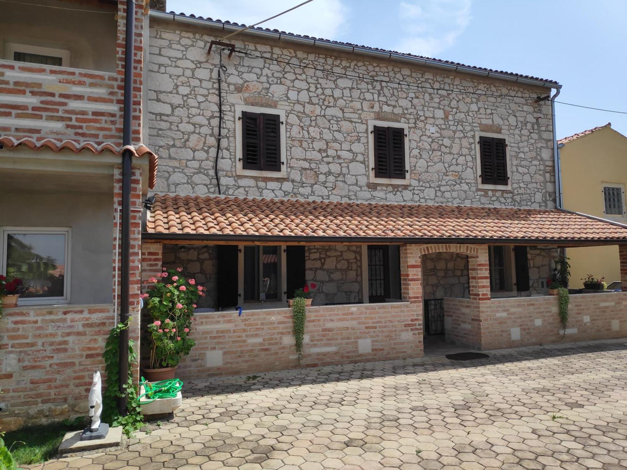 Apartmani Memic 100 M Do Plaze, Apartments Memic Only 100M From Beach Poreč Rom bilde