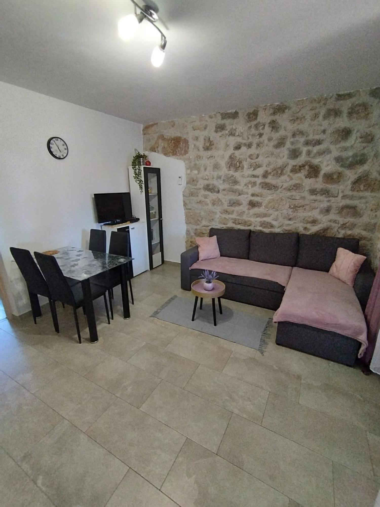 Apartmani Memic 100 M Do Plaze, Apartments Memic Only 100M From Beach Poreč Eksteriør bilde