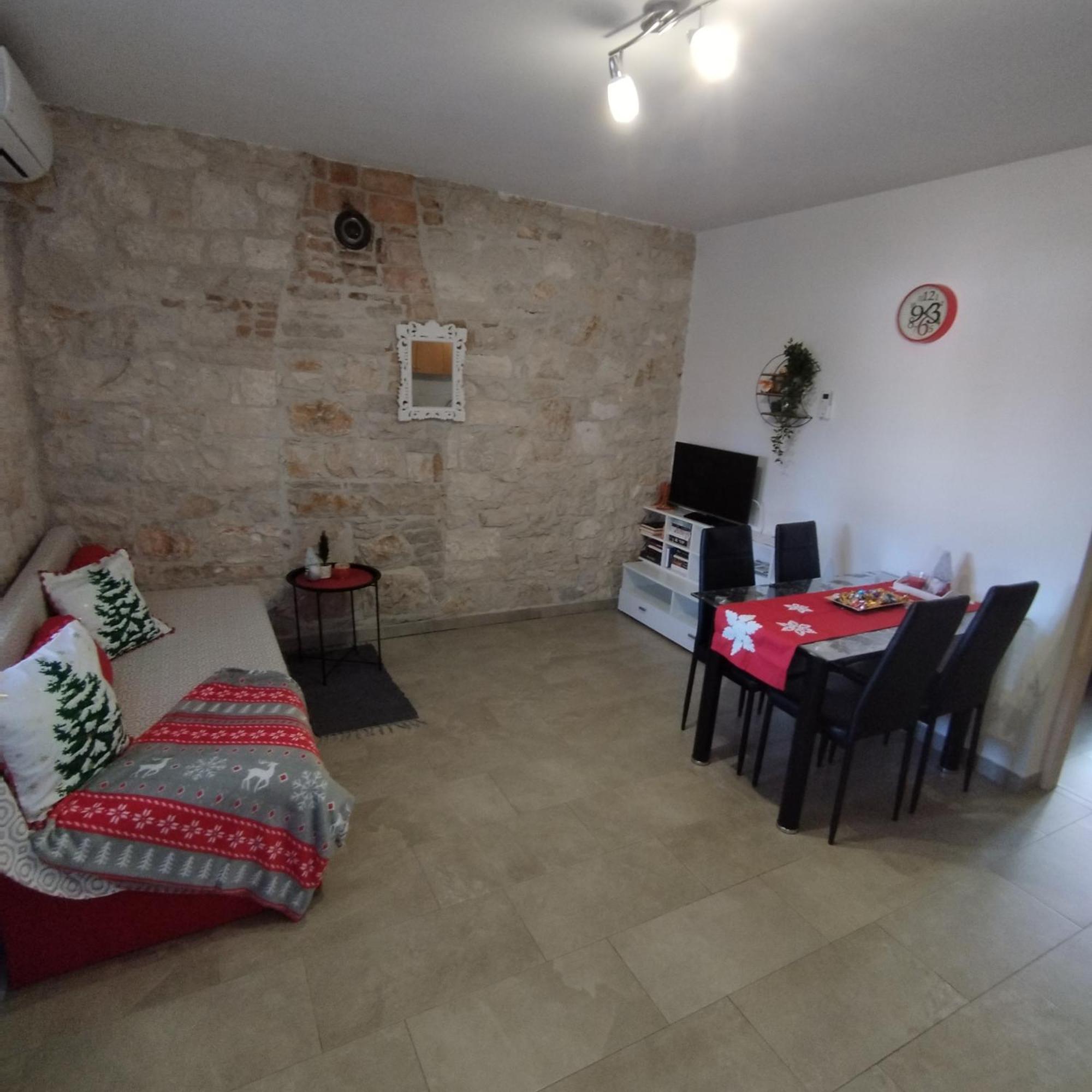 Apartmani Memic 100 M Do Plaze, Apartments Memic Only 100M From Beach Poreč Eksteriør bilde