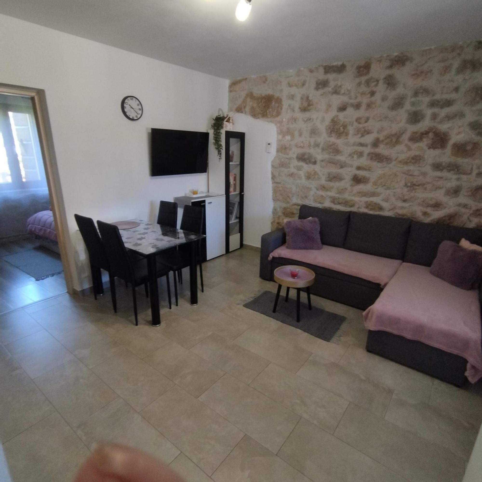 Apartmani Memic 100 M Do Plaze, Apartments Memic Only 100M From Beach Poreč Eksteriør bilde